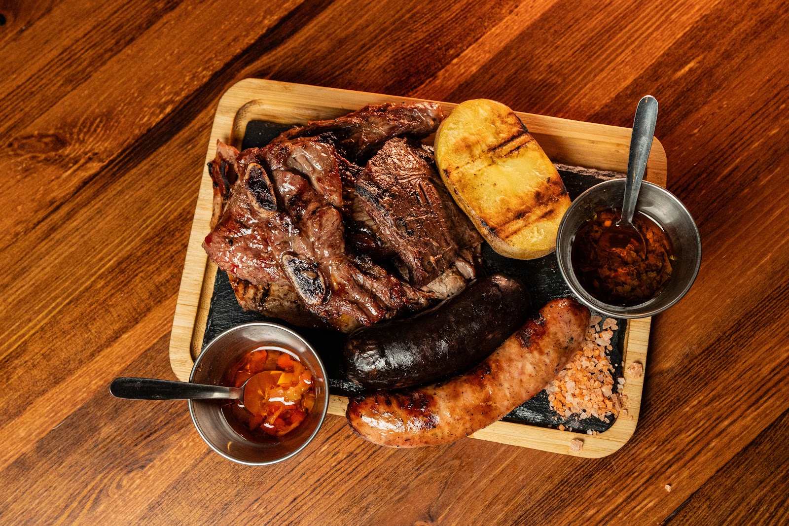 Corte a la parrilla en EMUNÁ